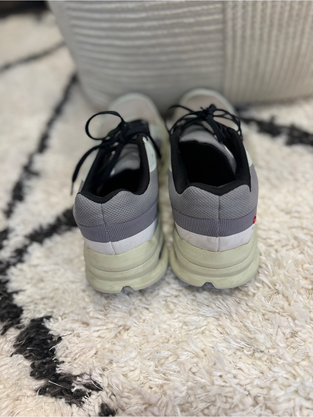 On Cloudrunner Women’s 9.5 Frost Aloe Running Shoes Sneakers - Picture 7 of 12